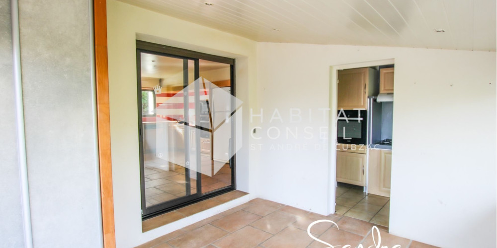 maison à LES BILLAUX (33500)